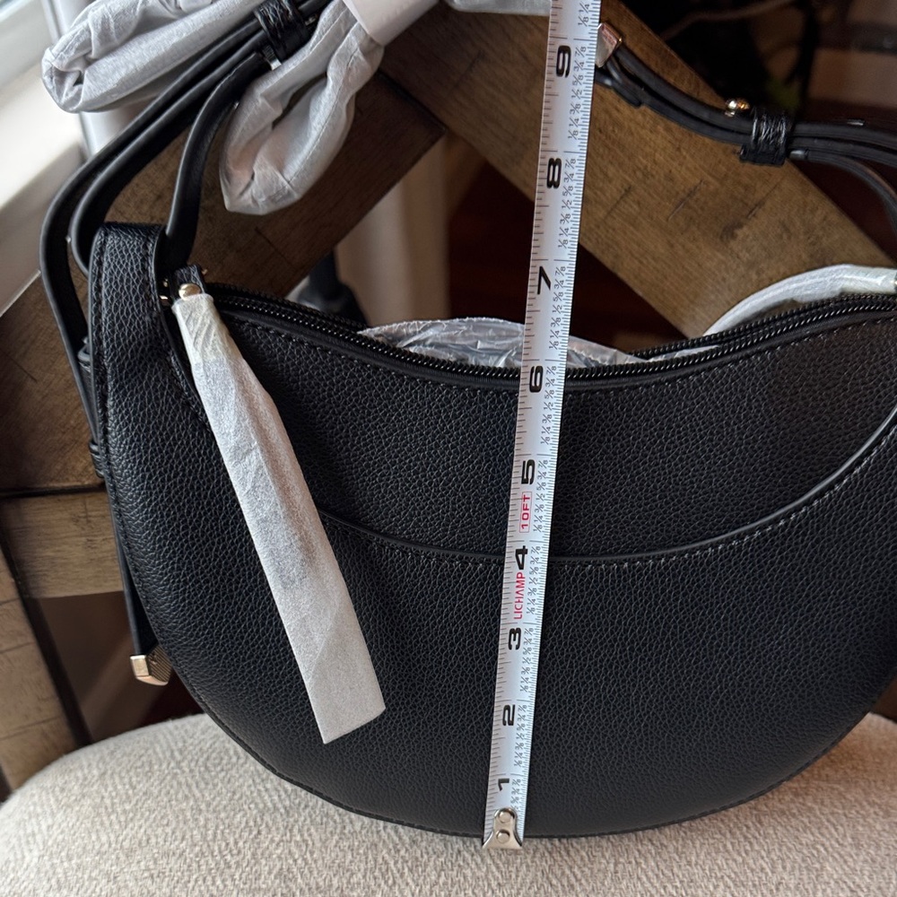 Crescent Crossbody Bag - Picture 4 of 7